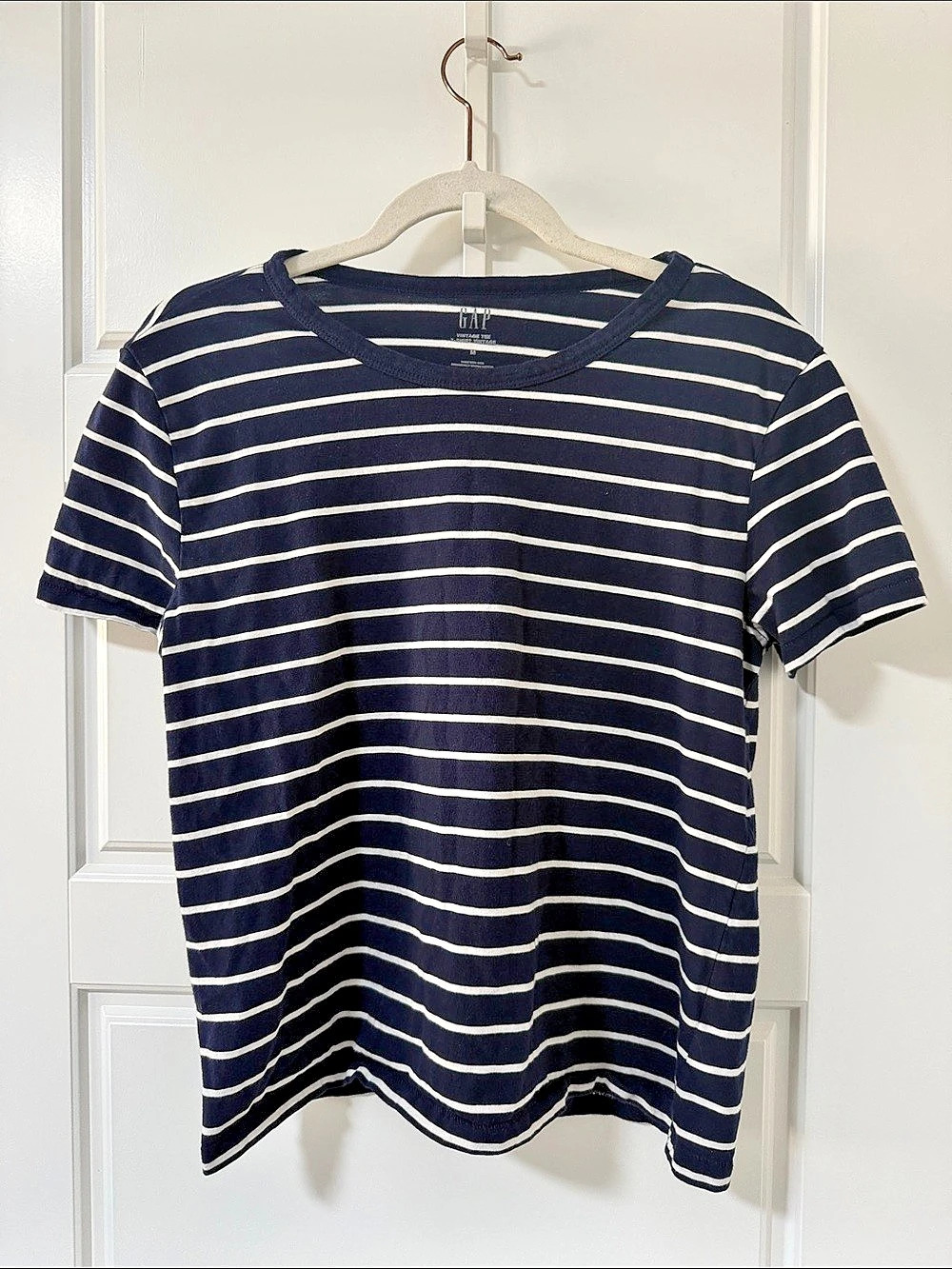GAP Vintage Tee Striped Cotton Tee in Blue & White Medium
